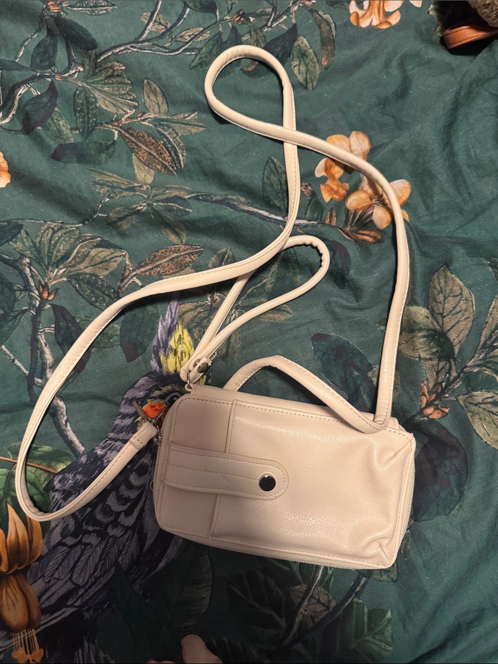 Cream Crossbody Wallet Bag with straps